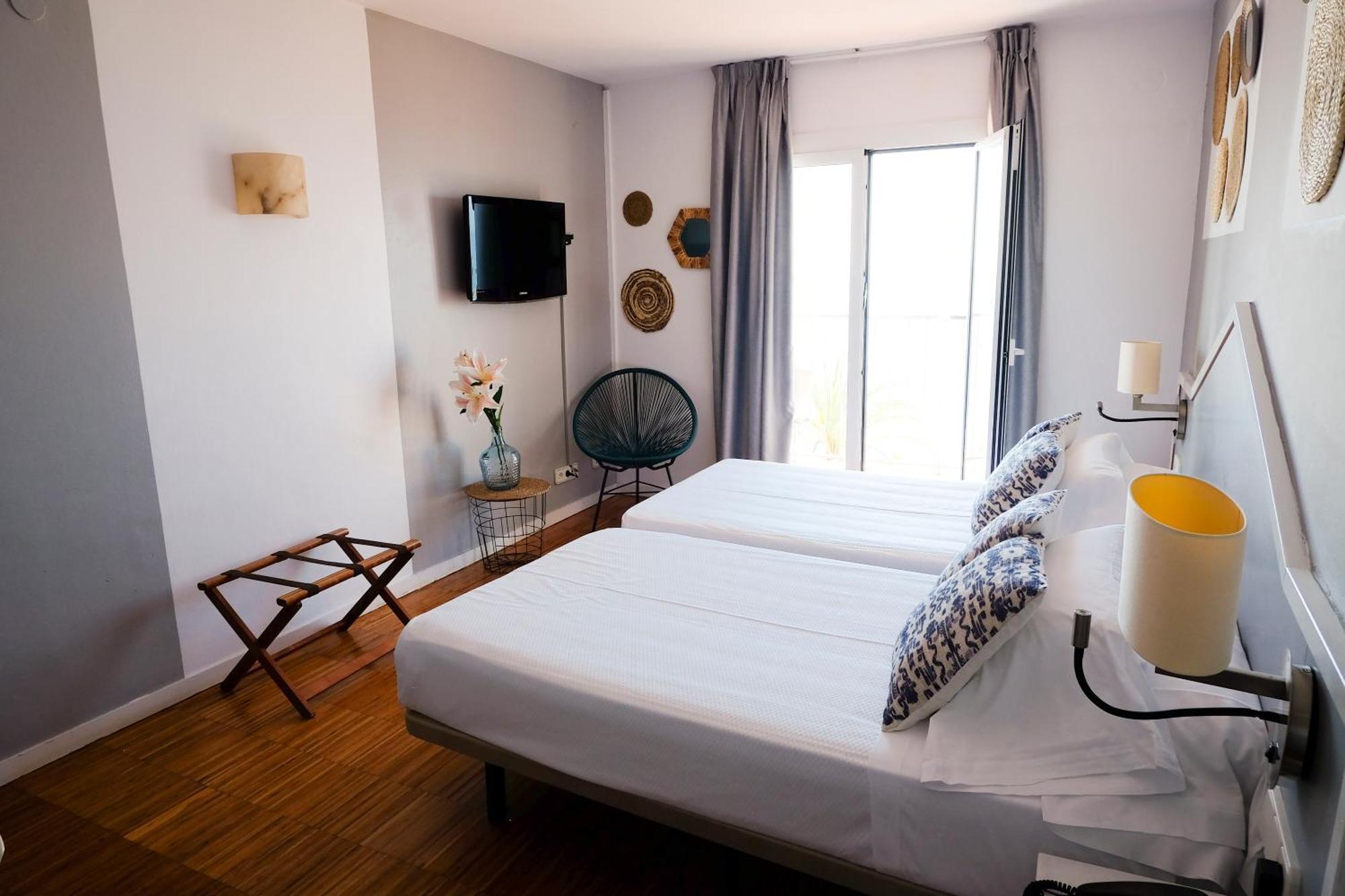 Hotel Subur Сіджас Номер фото